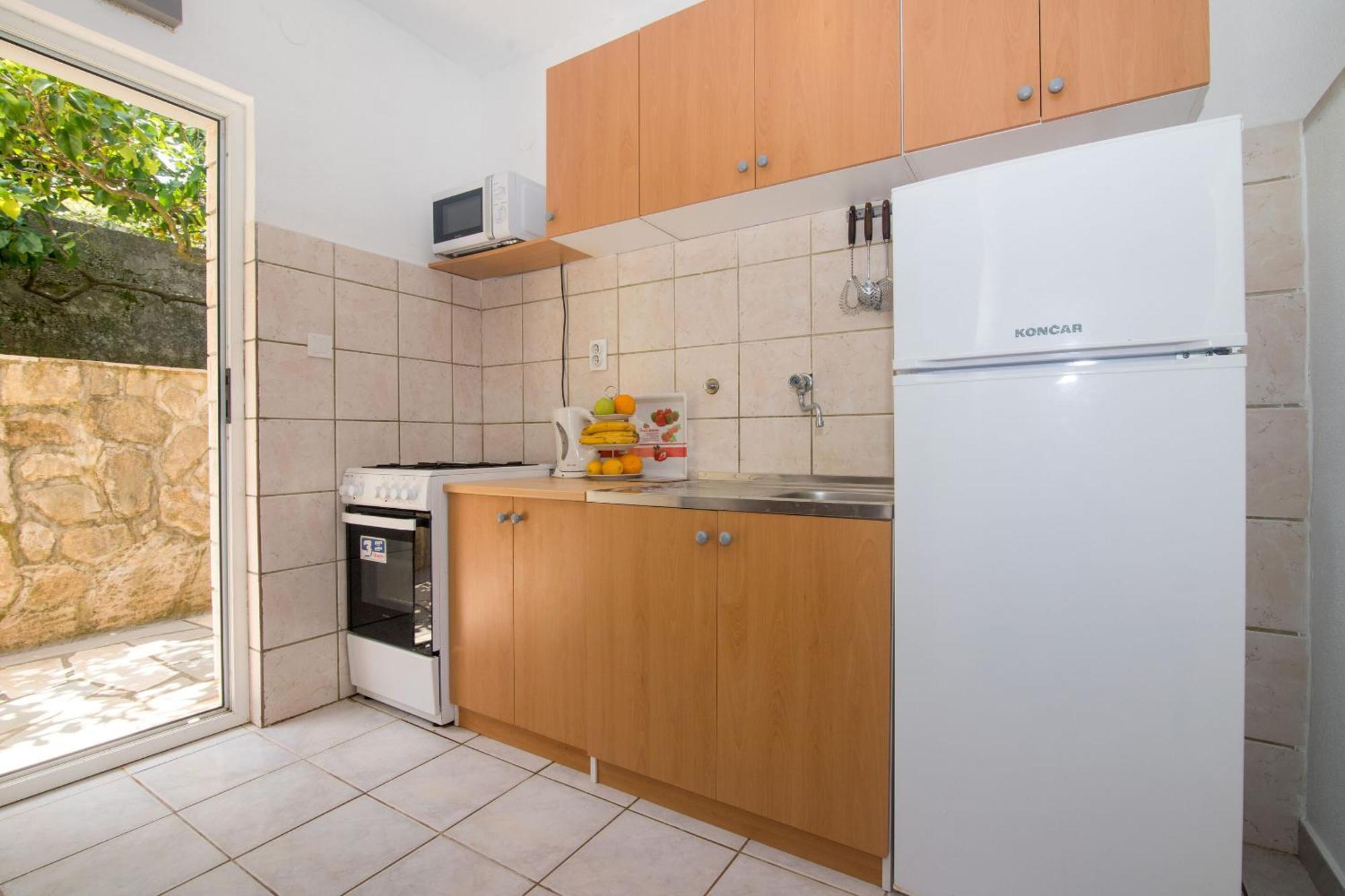 Apartments Jelena Bogomolje Bagian luar foto